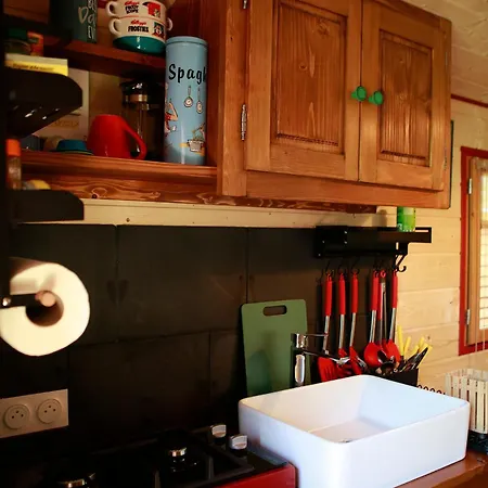 La Chouette Roulotte 아파트 *