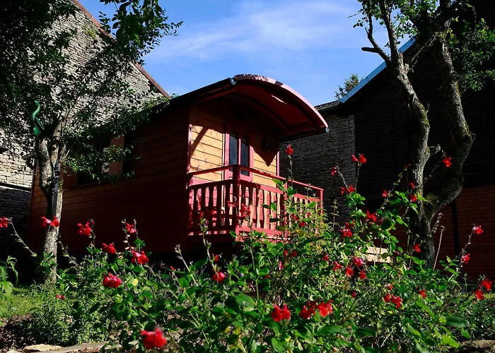 La Chouette Roulotte Apartment